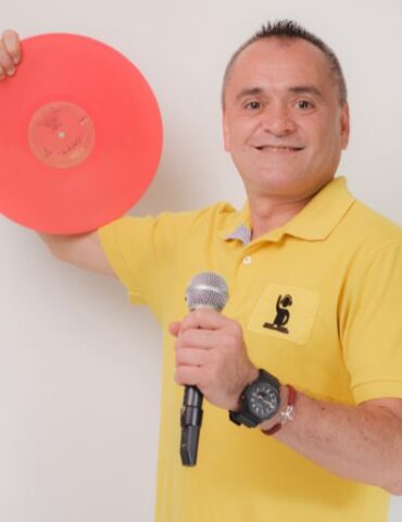 EL PARCHE COLOMBIANO DIVERSA RADIO DJ JOVANNY